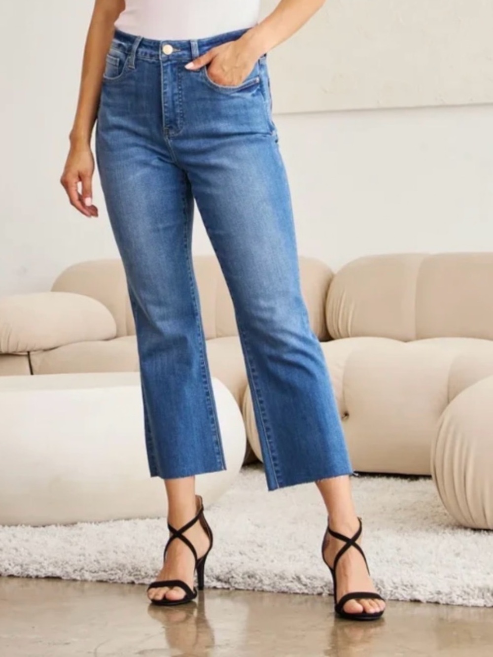 RFM Los Angeles Jeans size 7/28, crop flare medium wash